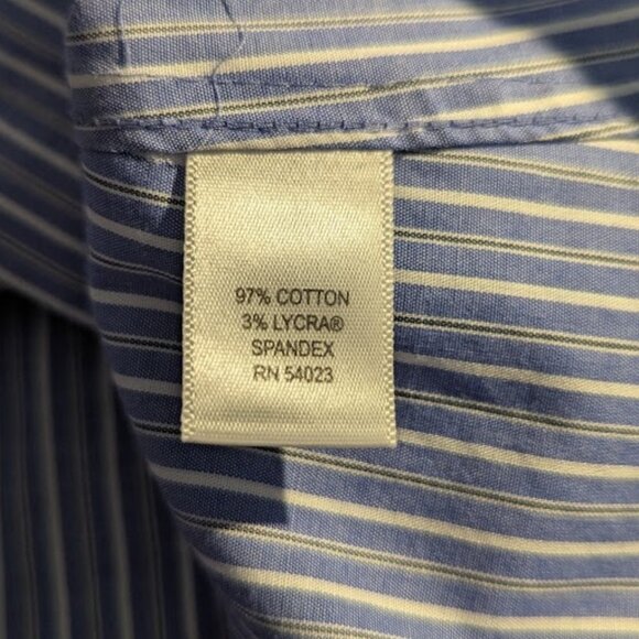 Banana Republic * Fitted Non-Iron Blue Stripe Shirt * Women's size 6 - Picture 6 of 7